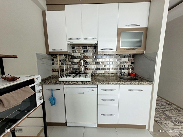 İNCİLİPINARDA GENİŞ 2+1 ARAKAT SUIT DAİRE - Görsel 8