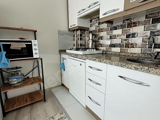 İNCİLİPINARDA GENİŞ 2+1 ARAKAT SUIT DAİRE - Görsel 9