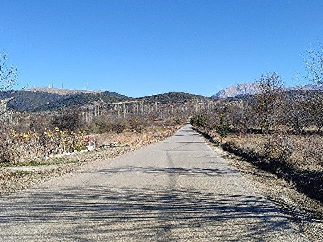 ERŞEN GAYRİMENKUL den Güneykent asfalt cephe ev yapılabilir arazi - Görsel 12