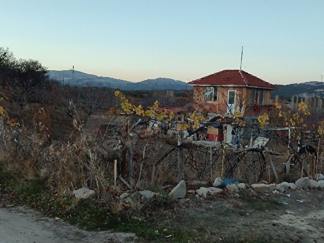 ERŞEN GAYRİMENKUL den Güneykent asfalt cephe ev yapılabilir arazi - Görsel 19