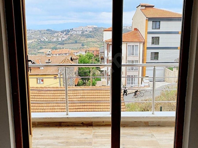 Panoramik Şehir Manzaralı, Site İçerisinde, 2+1 Arakat Daire - Görsel 23