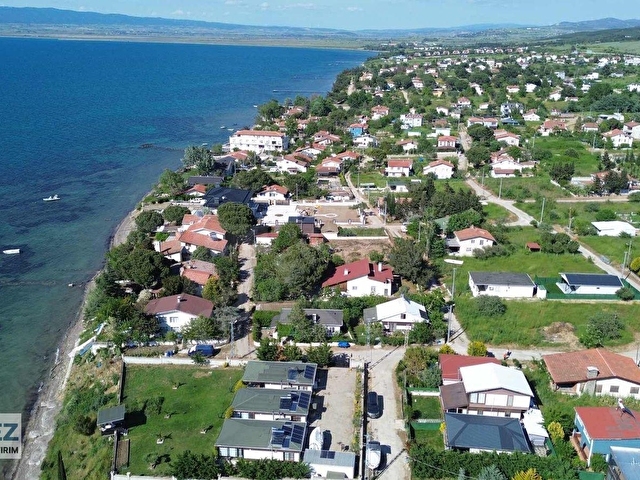 ~~ KÖRFEZDEN~~ KORUKÖY DE SAROSA 200M MESAFEDE ARSA