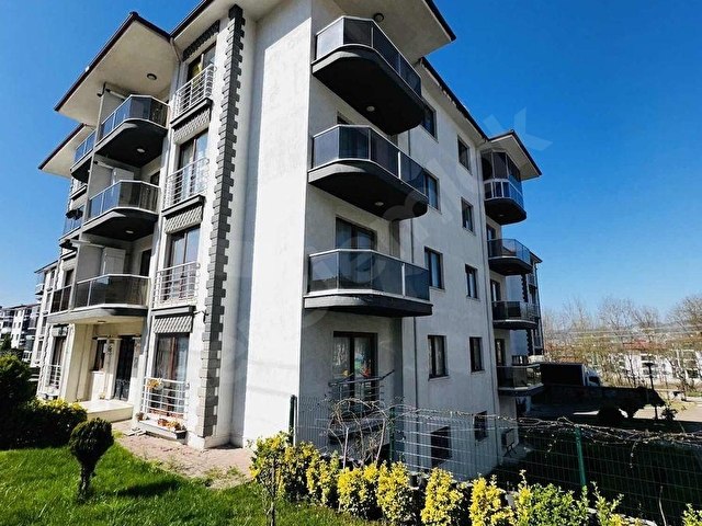 MERKEZ KARAKÖY KİRALIK GENİŞ 2+0 DAİRE ÖN CEPHE SİTE İÇİNDE - Görsel 3