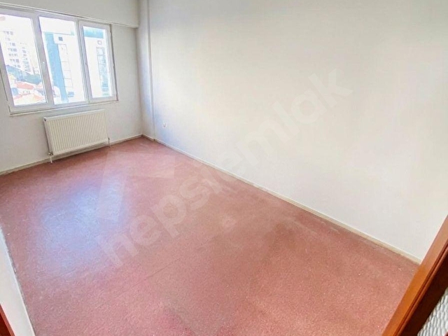 MERKEZİ KONUMDA DENİZE YÜRÜME MESAFESİNDE 2+1 GENİŞ DAİRE - Görsel 10