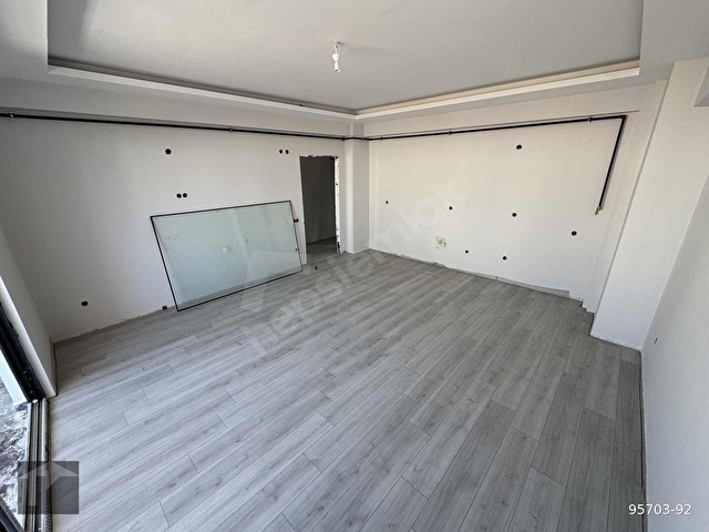 KARADENİZ EMLAKTAN KALKANCI MAHALLESİNDE SATILIK DAİRE - Görsel 2