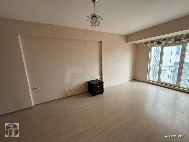 BİLECİK AKADEMİ EMLAK DANIŞMANLIĞI`DAN KİRALIK 1+1 DAİRE - Görsel 2