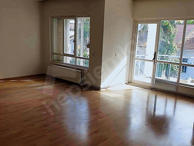 GÜRSÜ ALTIN SİTESİNDE SAHİLE YÜRÜME MESAFESİNDE 2+1 SATILIK - Görsel 4