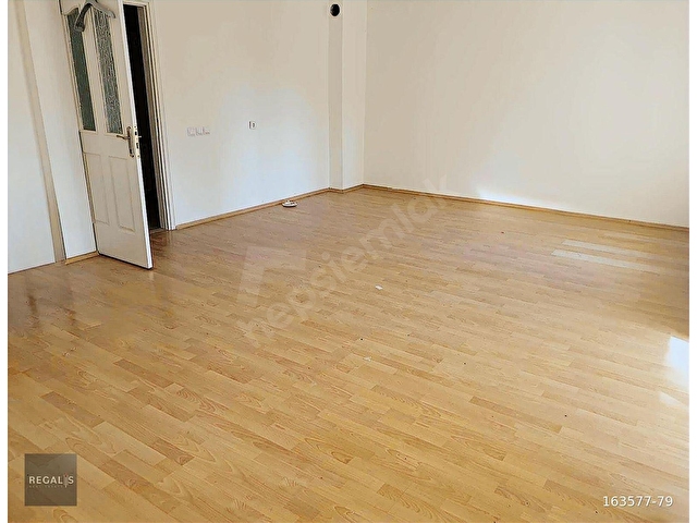 GÜRSÜ ALTIN SİTESİNDE SAHİLE YÜRÜME MESAFESİNDE 2+1 SATILIK - Görsel 5