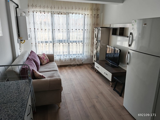 AYBÜ Yakını Dumlupınarda Eşyalı Kiralık Lüks 1+1 Daire - Görsel 4