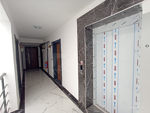 AYBÜ Yakını Dumlupınarda Eşyalı Kiralık Lüks 1+1 Daire - Görsel 12
