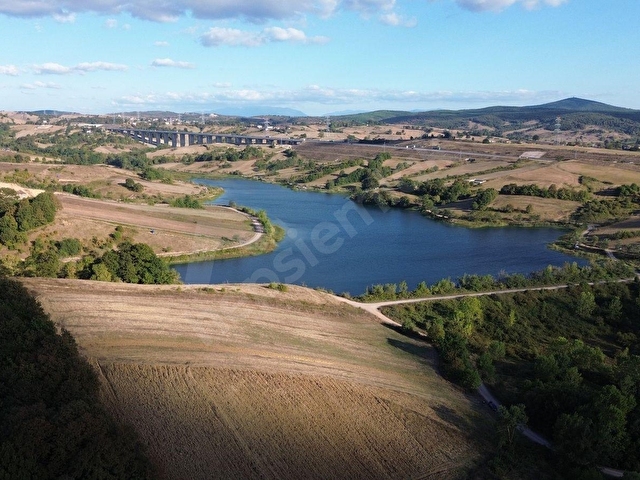 KARAYAKUPLU_GÖL BAŞINDA_ANA YOLA 105 M CEPHE_ ARKASI ORMAN - Görsel 3