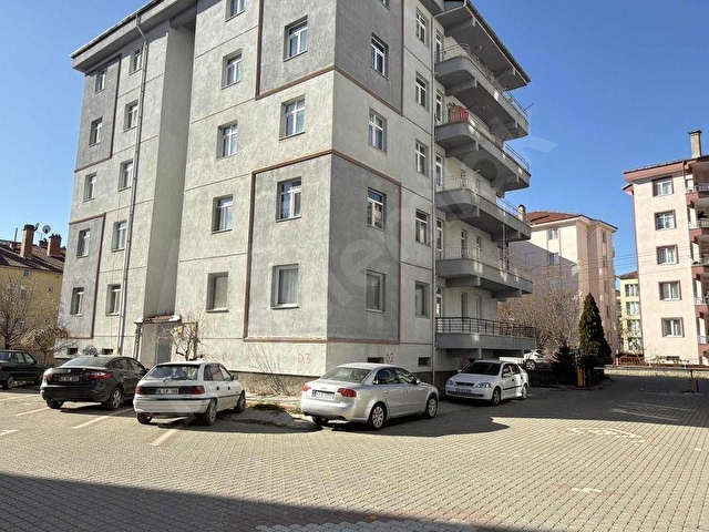 ^^AKYOL EMLAKTAN MOYMUL MAHALLESİNDE SATILIK 3+1 DAİRE^^