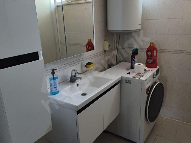 Kemeraltı Mah Havuzlu sitede Denize Yakın Manzaralı 1+1 daire - Görsel 18