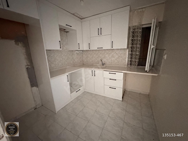 3+1 Tınaztepe Mahallesinde Tadilatlı Otoparklı Satılık Daire - Görsel 5