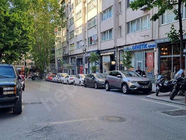 NİŞANTAŞINDA İYİ LOKASYONLU 3+1 140m2 2.KAT FULL EŞYALI DAİRE - Görsel 24