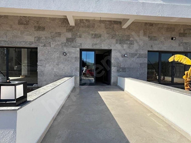 Kuşadası Davutlar bölgesinde satılık 2+1 daire - Görsel 2