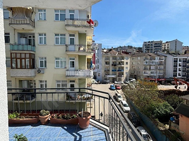 KARDEŞ TEN | ŞEHİR MERKEZİNDE DENİZ MANZARALI 3+1 SATILIK DAİRE - Görsel 8