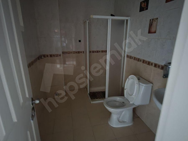ŞEKER MAHALLESİNDE TAPUYA İŞLİ ÖZEL GARAJLI 145 M² FERAH 3+1 - Görsel 22