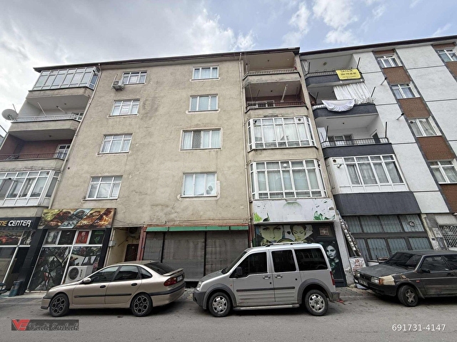 SEMERKANT MAHALLESİNDE SATILIK 2+1 DAİRE | VADİ EMLAK
