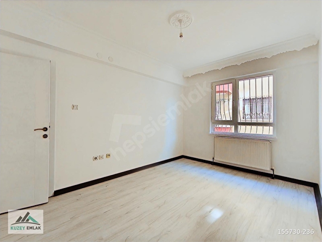 KUZEY EMLAKTAN CADDE ÜZERİNDE KAT KONUMUNDA GENİŞ 3+1 DAİRE - Görsel 22