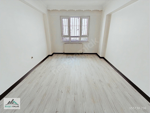 KUZEY EMLAKTAN CADDE ÜZERİNDE KAT KONUMUNDA GENİŞ 3+1 DAİRE - Görsel 15
