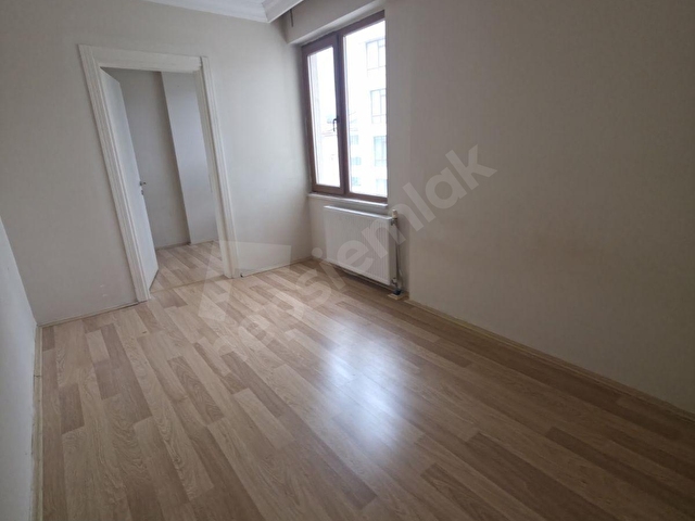 KARŞIYAKA DA PANORAMİK MANZARALI ARAKAT SATILIK 3+1 DAİRE - Görsel 14