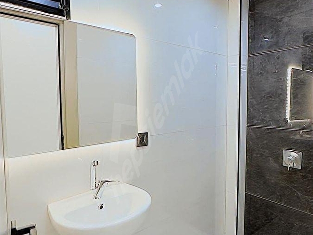 BEYAZEVLERDE YALÇINPARK CİVARI ALTERNATİFİ OLMAYAN SATILIK DAİRE - Görsel 14