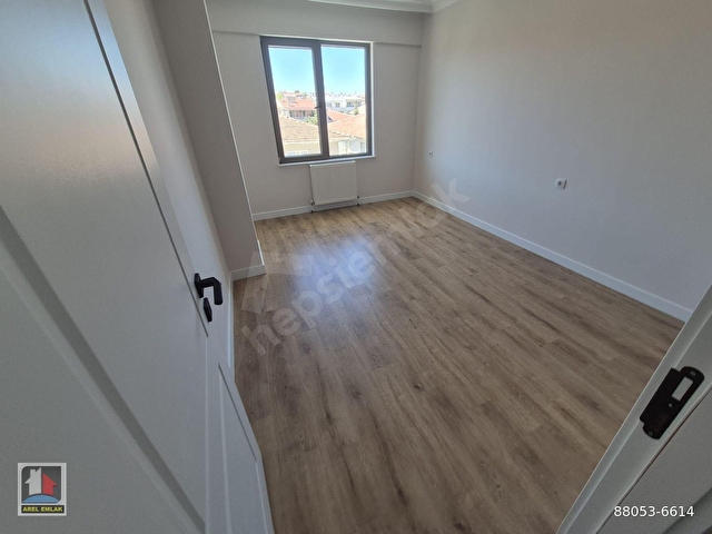 ARELDEN BAHÇELİEVLERDE YENİ BİNA SIFIR 4 KAT GÜNEY BATI 3+1 - Görsel 12