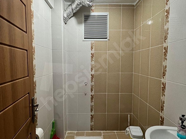 KARAKAYA EMLAKTAN ZAFER MAH. 3+1 ARA KAT SATILIK FIRSAT DAİRE - Görsel 12