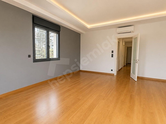YEŞİL BAHAR SKTA KATTA TEK BUTİK BİNADA 120M2 BALKONLU DAİRE - Görsel 4
