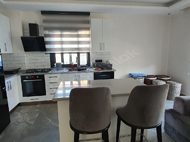 URLA İSKELE KUM PLAJINDA DENİZE SIFIR TAM MÜSTAKİL YENİ VİLLA - Görsel 4