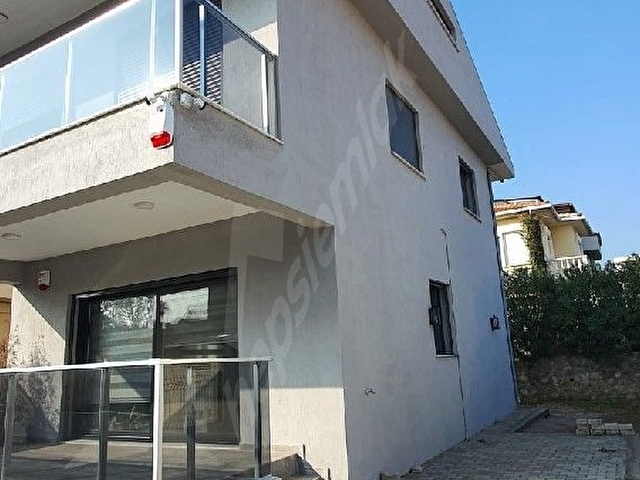 URLA İSKELE KUM PLAJINDA DENİZE SIFIR TAM MÜSTAKİL YENİ VİLLA - Görsel 21