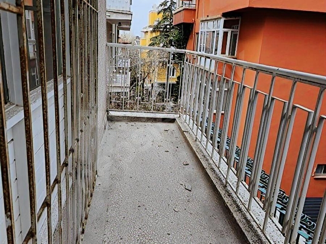 NENE HATUN CADDESİ ÜST KISMINDA 3+1 KOMBİLİ - Görsel 12