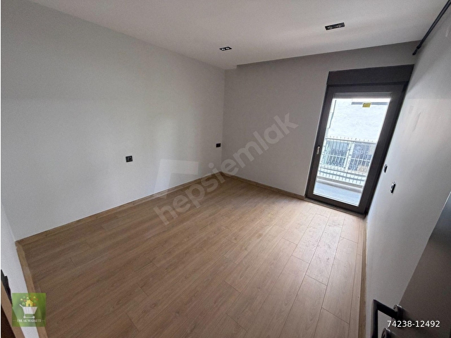 BURHANETTİN ONAT CAD. ARKASI TRAMVAY YAKINI ARAKAT LÜKS 1+1 - Görsel 9
