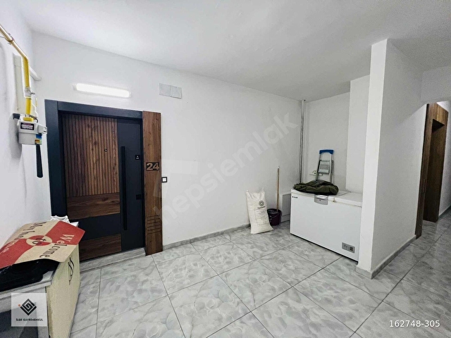 PAPATYA CAD. ÜZERİ - DÜŞÜK KAT YATAY MİMARI - ÖNÜ PARK 4+1 - Görsel 28