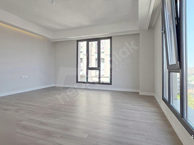Turyaptan, Sosyal Tesisli Sitede, 4+1, 178m2, 7.Kat, Sıfır, Lüx - Görsel 26