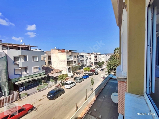 Urla Çarşıda Satılık Çatı Dubleksi Daire, 4+2, Kısmen Eşyalı - Görsel 10