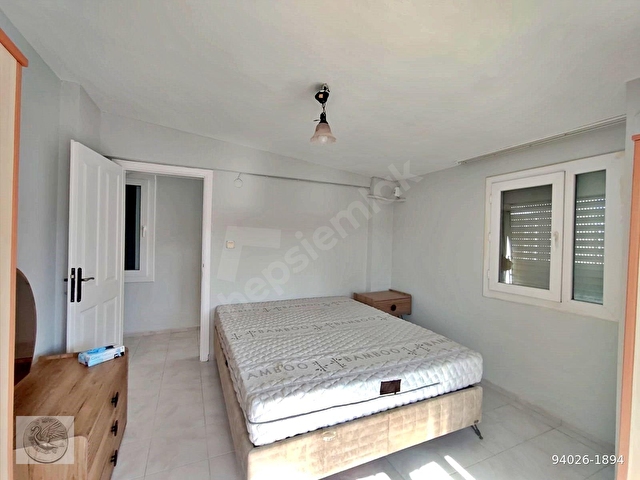Urla Çarşıda Satılık Çatı Dubleksi Daire, 4+2, Kısmen Eşyalı - Görsel 28
