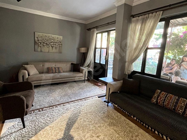 Kuşadas Satılık Site İçinde Tripleks Villa - Görsel 4