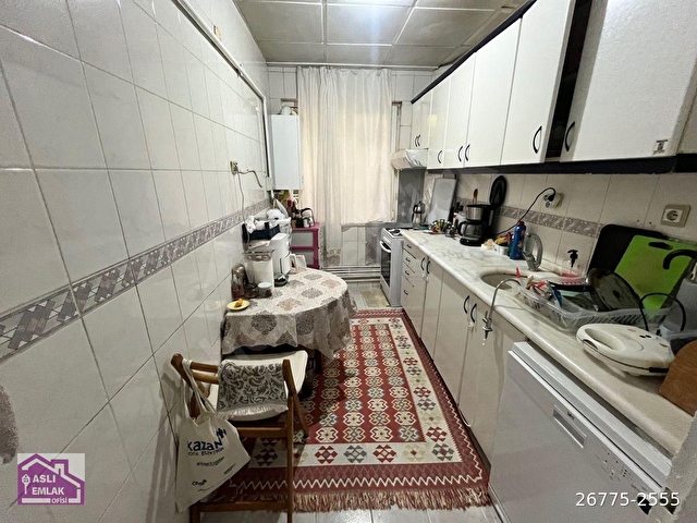ASLI DAN SOKULLU CADDESİNDE KOMBİLİ TEMİZ 2+1 BAHÇE KATI - Görsel 15