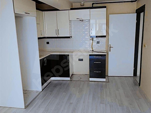 YEŞİLYURTTA METRO 35 EMLAKTAN KİRALIK YENİ DAİRE - Görsel 5
