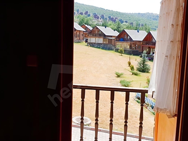 ARELDEN ÇAMLIDEREDE DOĞANIN İÇİNDE SİTEDE AHŞAP 2 KAT VİLLA - Görsel 12