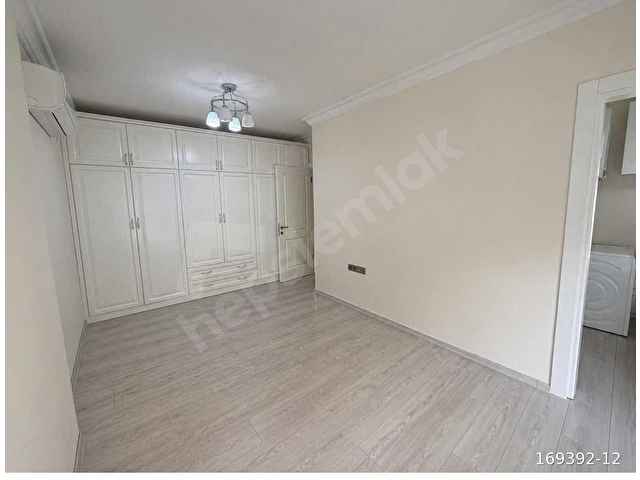 ATİKERDEN 1+1 60 M2 HEM BAHÇELİ HEM DENİZLE İÇ İÇE DAİRE - Görsel 3