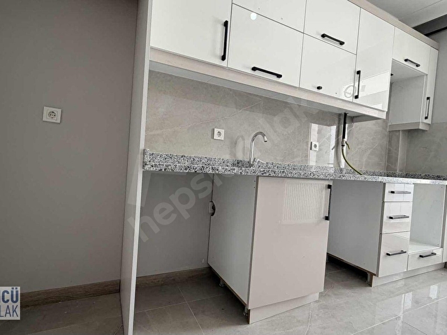 ESENYURT MEYDANDA SATILIK 2+1 SIFIR DAİRE - Görsel 24