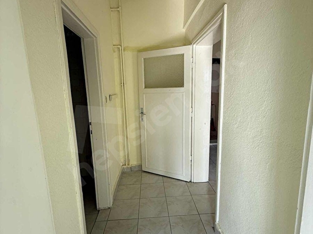 *KURT EMLAK* MERKEZİ KONUMLU 2+1 GENİŞ SATILIK DAİRE - Görsel 15