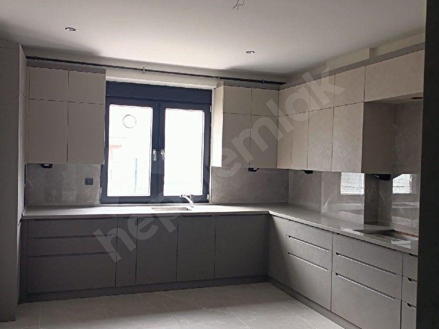 Tokat merkez güneslide 6+1 satlik villa - Görsel 18