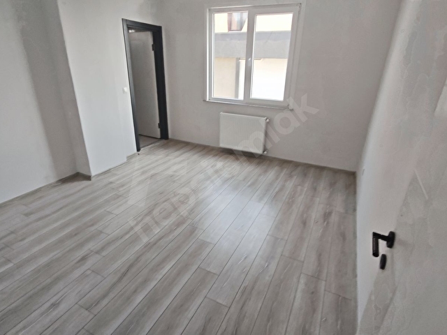 SULTANBEYLİ MERKEZDE OTOPARKLI 2+1 106 M2 ARAKAT DAİRE - Görsel 7