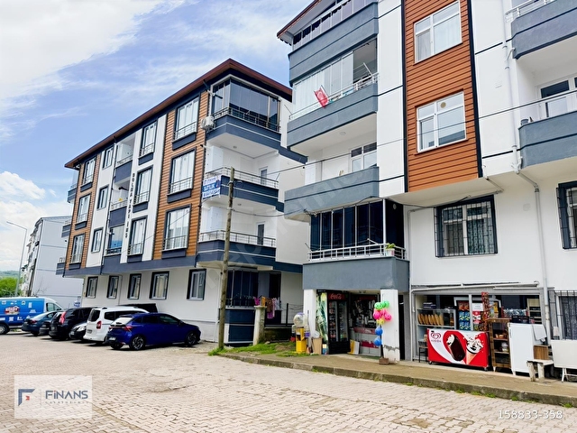SARAÇLIDA OKULUN YANINDA SATILIK 3+1, EBEVEYN BANYOLU DAİRE - Görsel 2