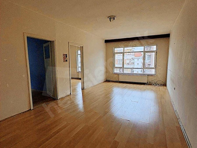 YÜCESOY GAYRİMENKULden MERKEZİ KONUMDA FIRSAT DAİRE