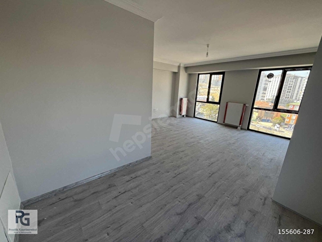 PENDİK ÜÇEVLER ARAS CADDE SİTESİ 1+1 SATILIK DAİRE GENİŞ TERASLI - Görsel 4